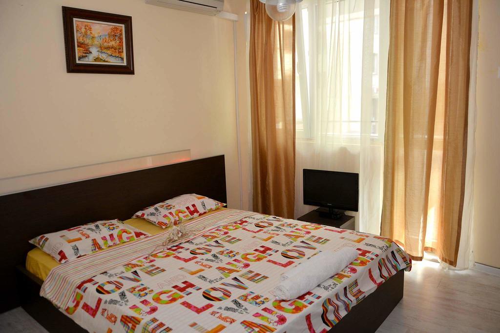 Ivet Apartment Varna Exterior foto